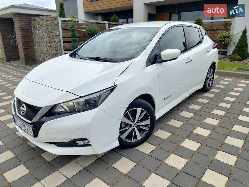 Хэтчбек Nissan Leaf 2019 в Львове