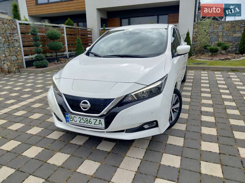 Хэтчбек Nissan Leaf 2019 в Львове