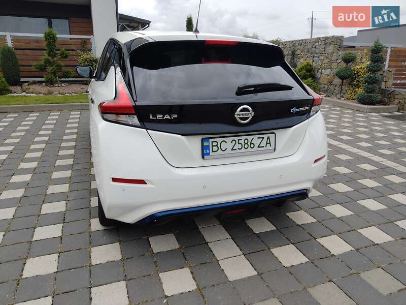 Хэтчбек Nissan Leaf 2019 в Львове