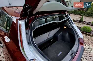 Хэтчбек Nissan Leaf 2016 в 