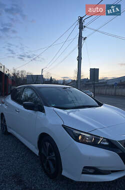 Хэтчбек Nissan Leaf 2021 в 
