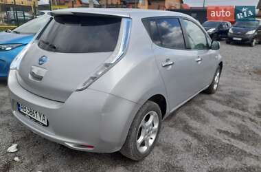 Хэтчбек Nissan Leaf 2012 в 