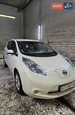 Хетчбек Nissan Leaf 2012 в Івано-Франківську