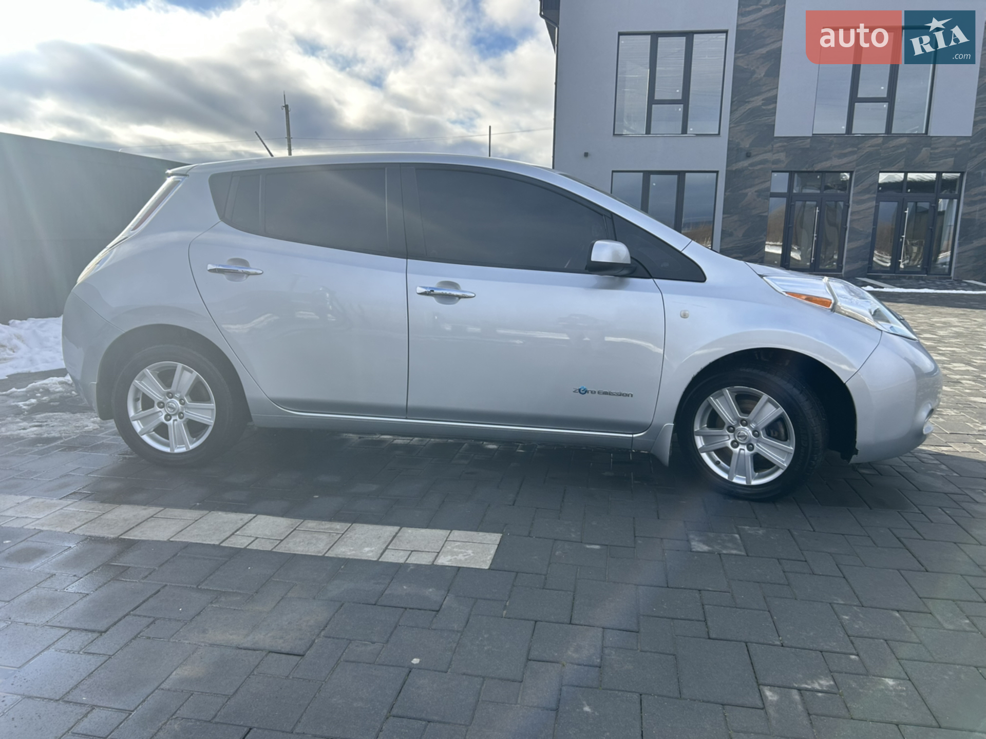 2017 Nissan Leaf - мініатюра 6