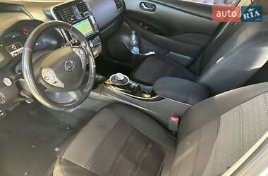 Хэтчбек Nissan Leaf 2017 в 