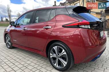 Хэтчбек Nissan Leaf 2018 в 