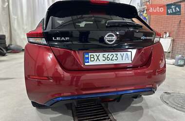 Хэтчбек Nissan Leaf 2018 в 