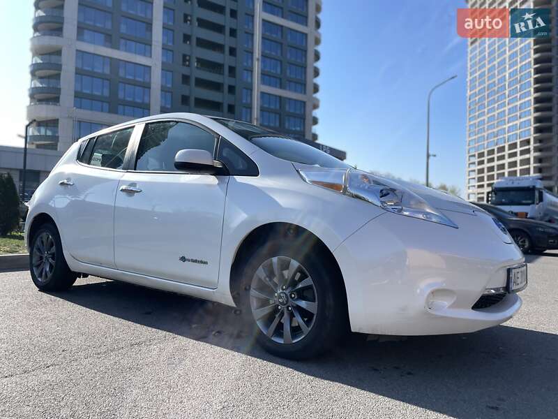 Nissan Leaf 2014