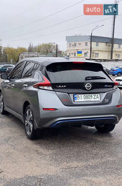 Хэтчбек Nissan Leaf 2021 в 