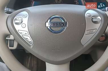 Хэтчбек Nissan Leaf 2011 в Одессе