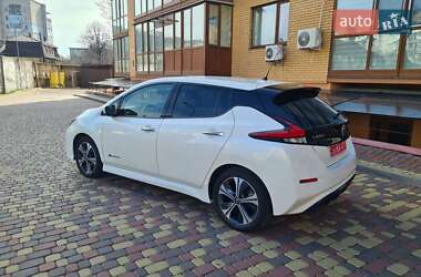 Хетчбек Nissan Leaf 2020 в 