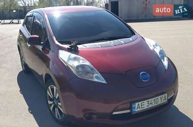 Хэтчбек Nissan Leaf 2017 в 