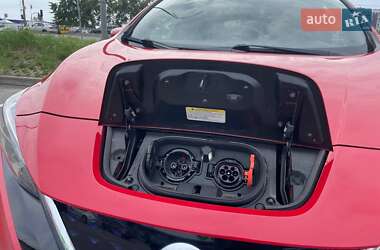 Хетчбек Nissan Leaf 2019 в 