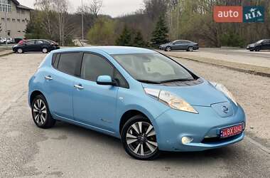 Хэтчбек Nissan Leaf 2014 в 