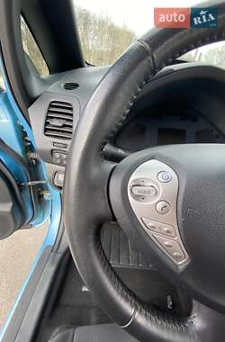 Хэтчбек Nissan Leaf 2014 в 