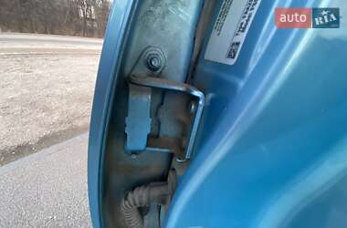 Хэтчбек Nissan Leaf 2014 в 