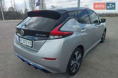 Хэтчбек Nissan Leaf 2021 в 