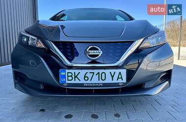 Хетчбек Nissan Leaf 2021 в 