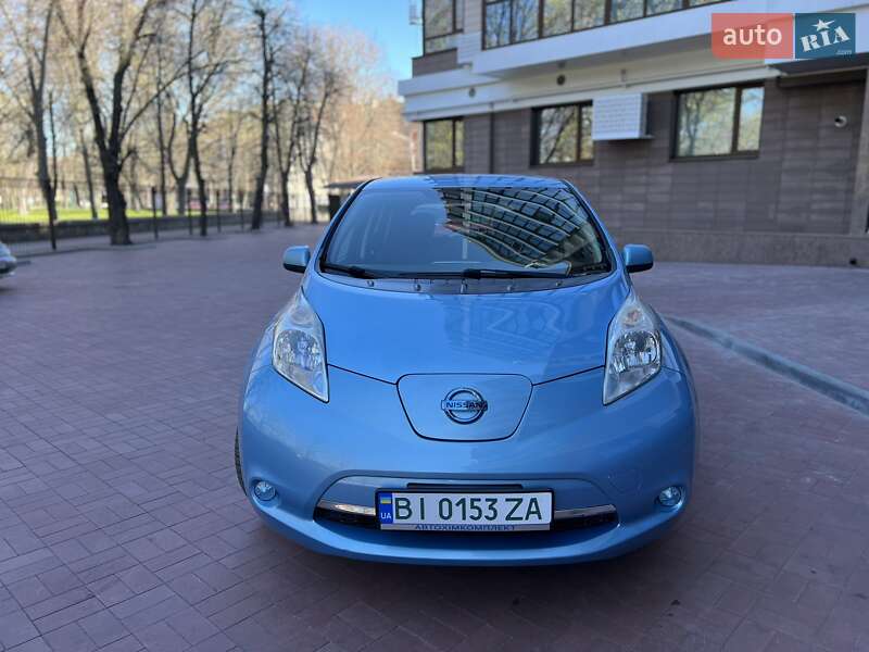 Хэтчбек Nissan Leaf 2015 в Кременчуге фото 8 Хэтчбек Nissan Leaf 2015 в Кременчуге