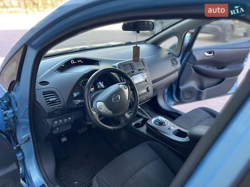 Хэтчбек Nissan Leaf 2015 в Кременчуге фото 14 Хэтчбек Nissan Leaf 2015 в Кременчуге