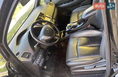 Хэтчбек Nissan Leaf 2014 в 