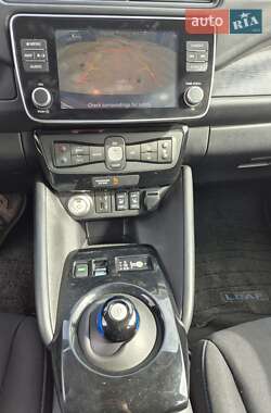 Хетчбек Nissan Leaf 2021 в 