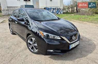 Хетчбек Nissan Leaf 2021 в 