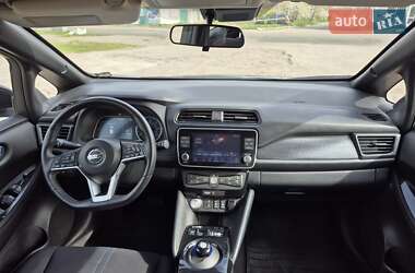 Хетчбек Nissan Leaf 2021 в 
