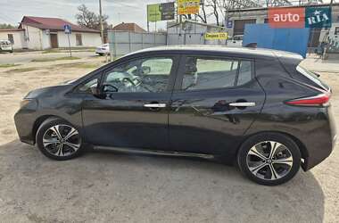 Хетчбек Nissan Leaf 2021 в 