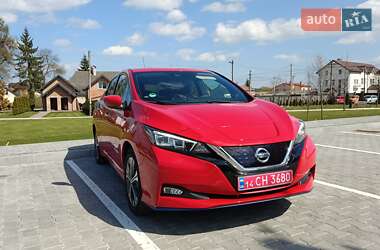 Хэтчбек Nissan Leaf 2019 в 