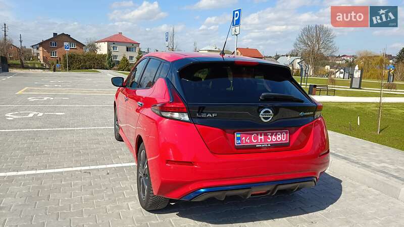 Хэтчбек Nissan Leaf 2019 в Львове