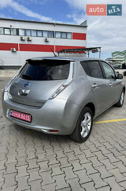 Хэтчбек Nissan Leaf 2014 в 