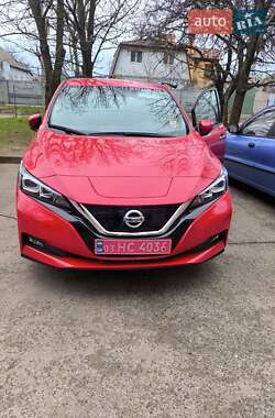Хетчбек Nissan Leaf 2019 в 