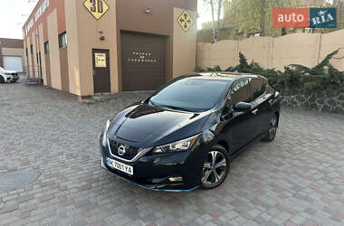 Хэтчбек Nissan Leaf 2021 в 