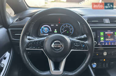 Хэтчбек Nissan Leaf 2021 в 