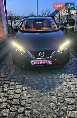 Хэтчбек Nissan Leaf 2020 в 
