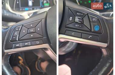 Хэтчбек Nissan Leaf 2019 в 