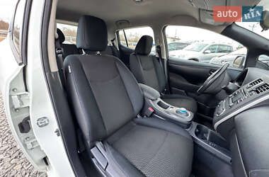 Хэтчбек Nissan Leaf 2013 в 