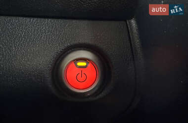Хэтчбек Nissan Leaf 2013 в 