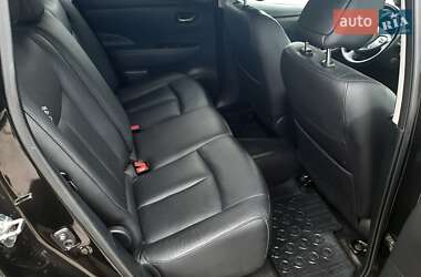 Хэтчбек Nissan Leaf 2016 в 