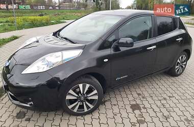 Хэтчбек Nissan Leaf 2016 в 