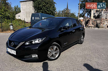 Хэтчбек Nissan Leaf 2019 в 
