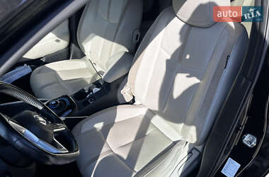 Хэтчбек Nissan Leaf 2019 в 