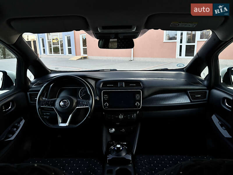 Хэтчбек Nissan Leaf 2019 в Виннице