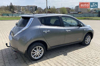 Хэтчбек Nissan Leaf 2015 в 