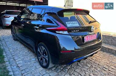 Хэтчбек Nissan Leaf 2020 в 
