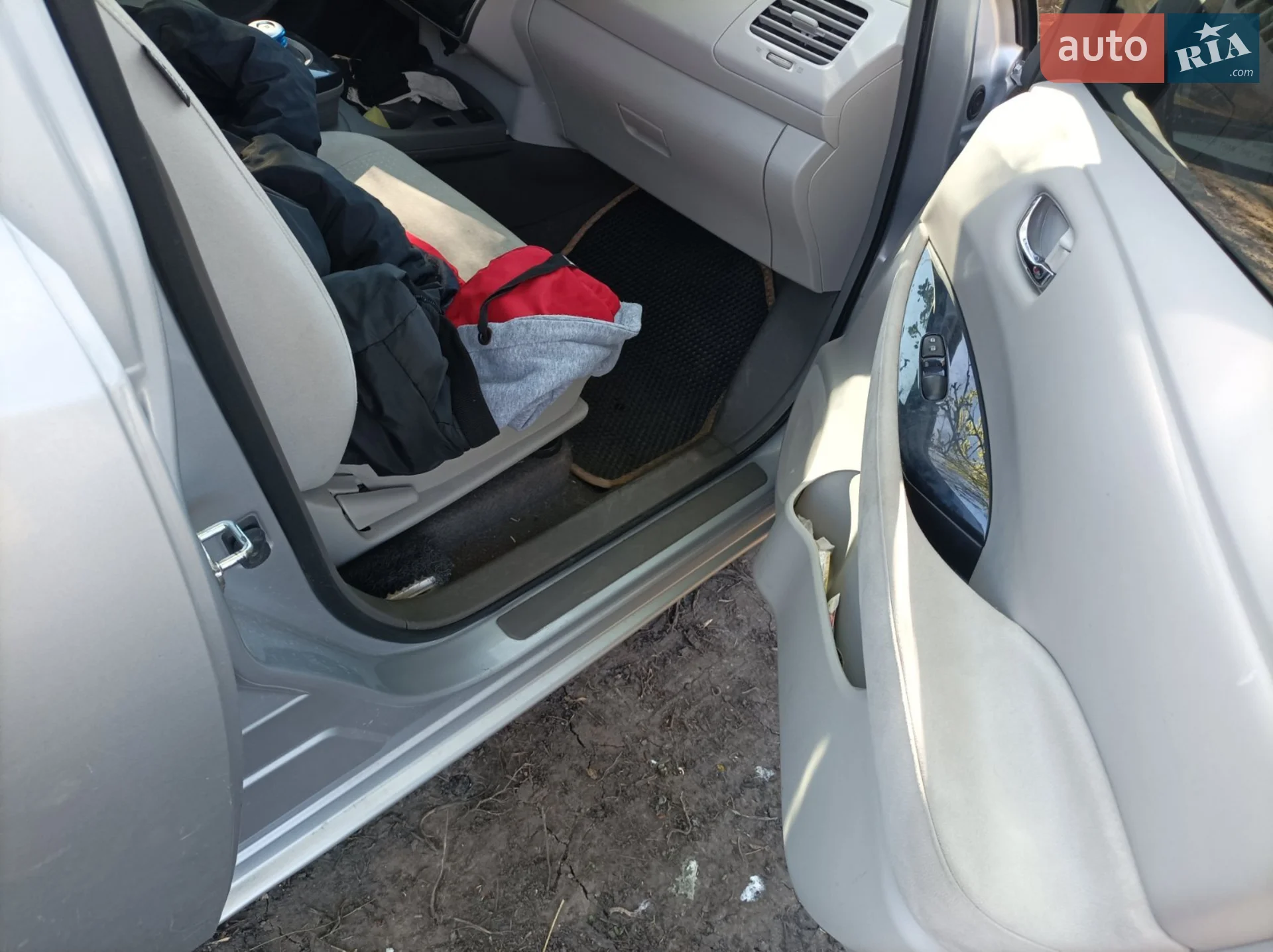 2011 Nissan Leaf - мініатюра 6