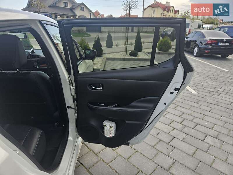 Хэтчбек Nissan Leaf 2018 в Трускавце