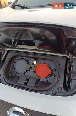 Хэтчбек Nissan Leaf 2021 в 