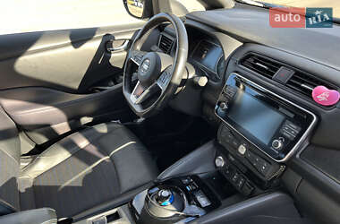 Хетчбек Nissan Leaf 2018 в 
